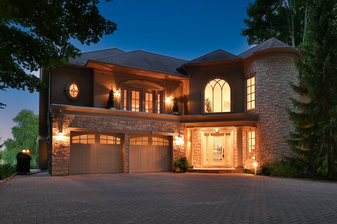 1270 1 Side Road, Burlington