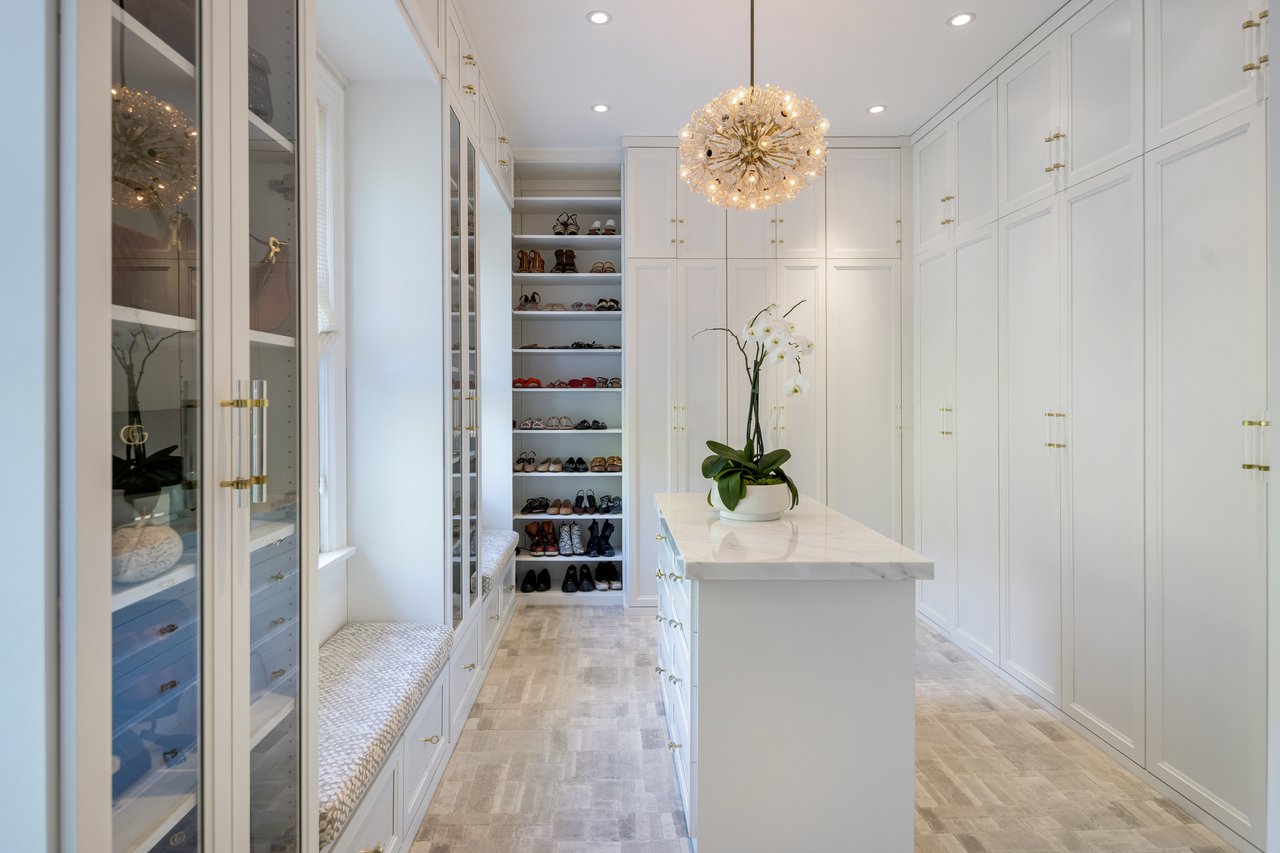 9135 Hazen Dr, Beverly Hills 