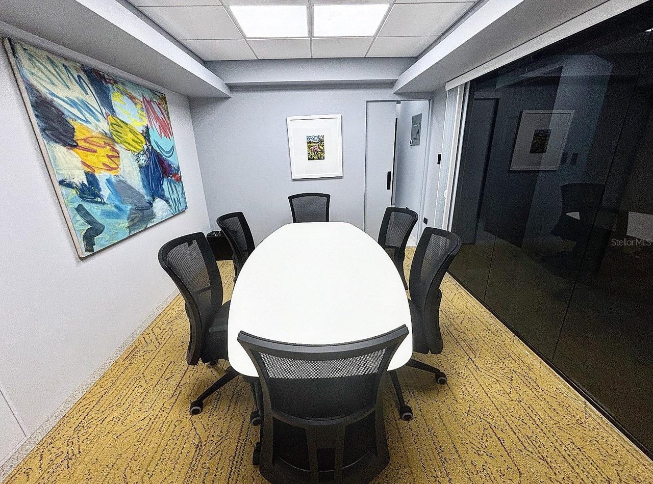 701 Av. de la Constitución