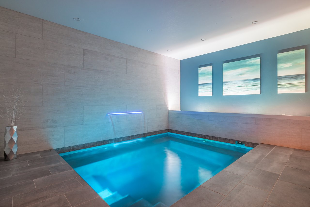 31 Taylor Creek Court