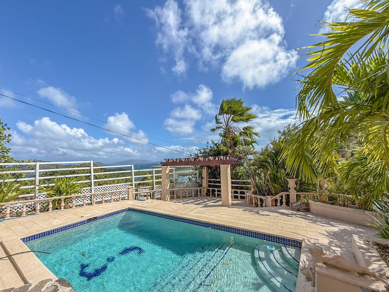 565 Parham Town 7 Bedroom Villa