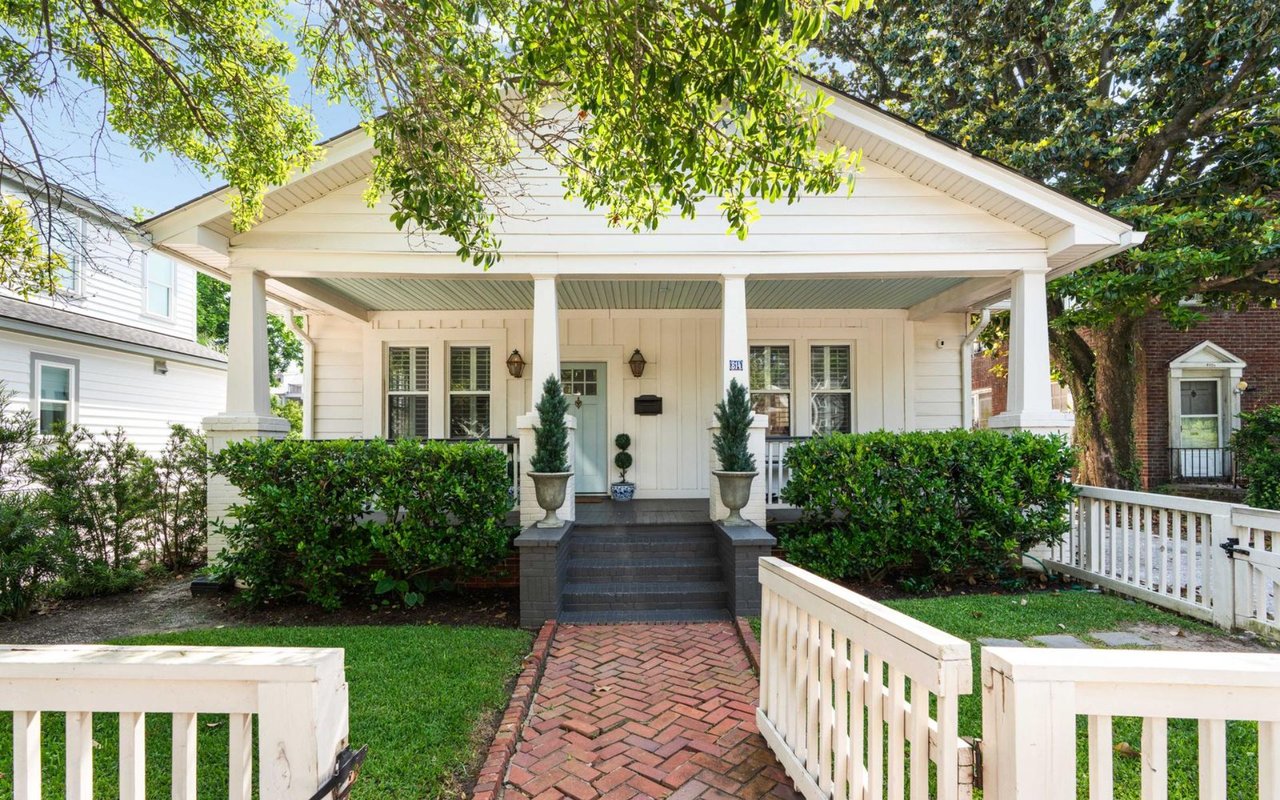 Renovated Historic Bungalow – 814 Rutledge Avenue