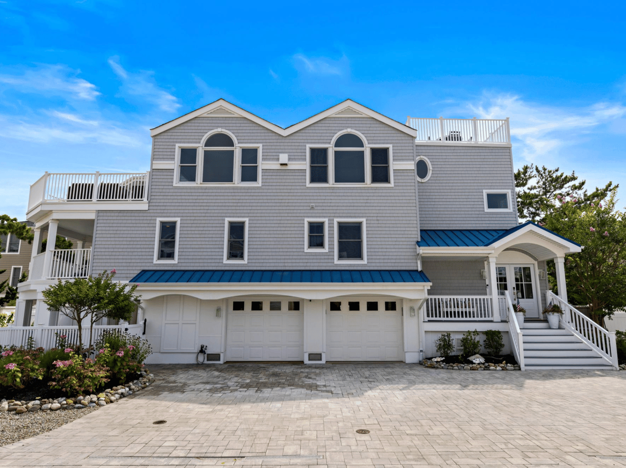 4 W Magnolia Ave 