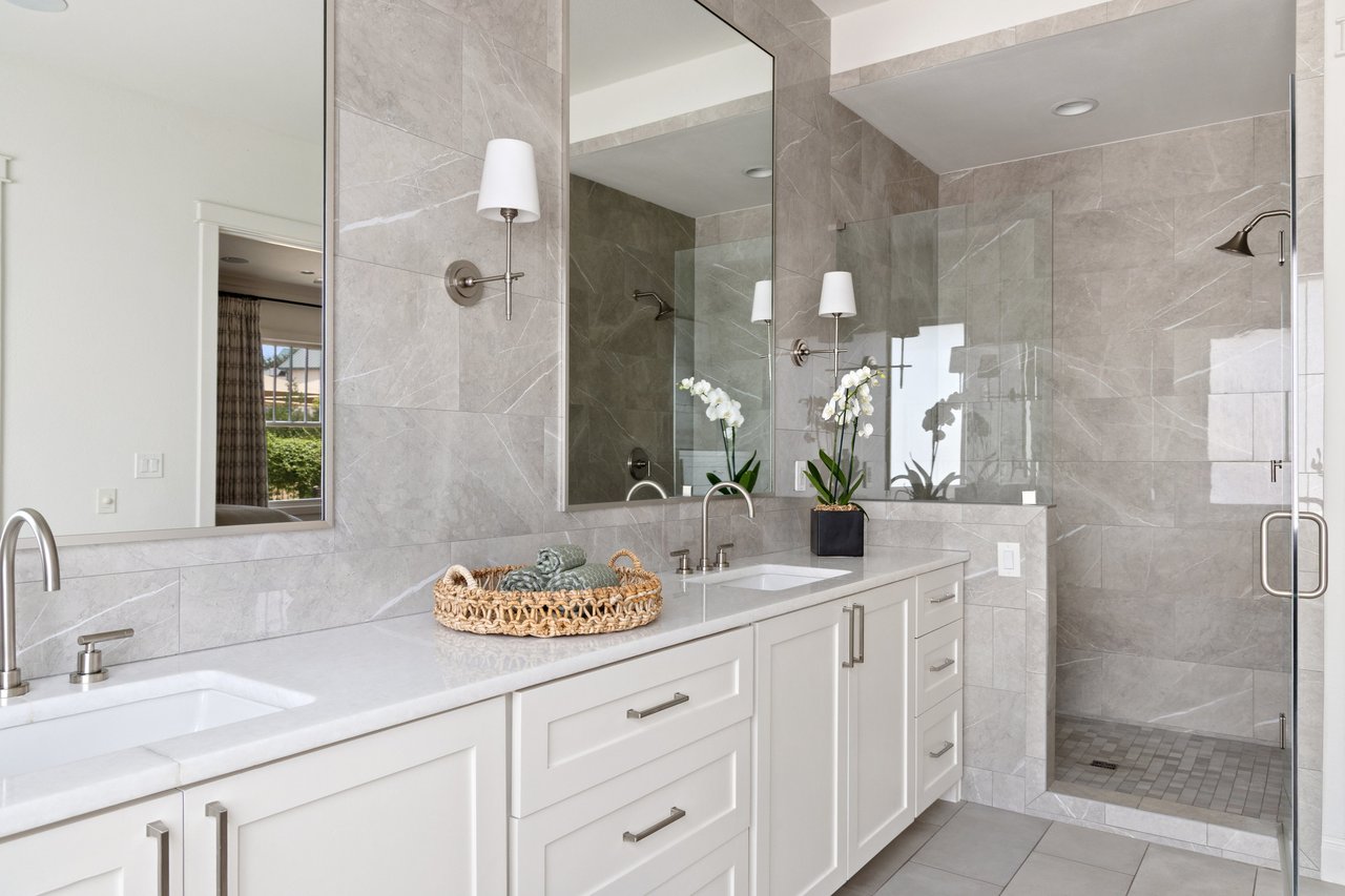 9123 Spinning Leaf Cove