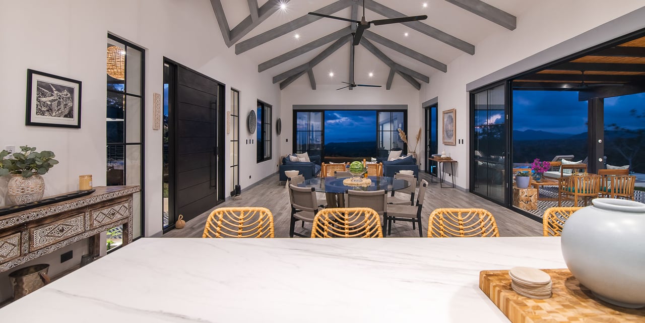 Villa Frangipani / Playa Hermosa, Santiago, Santa Teresa