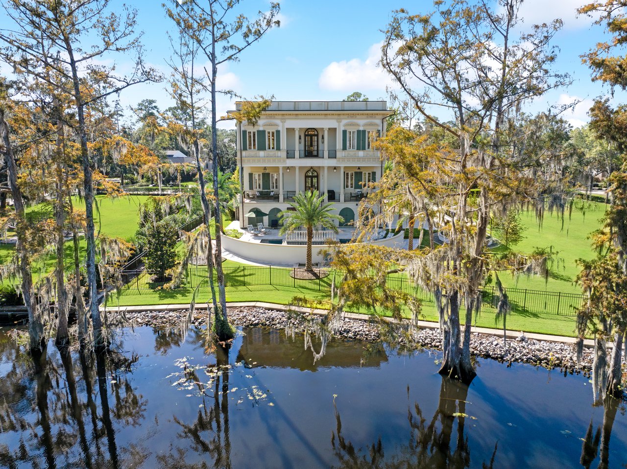 432 Magnolia Ln