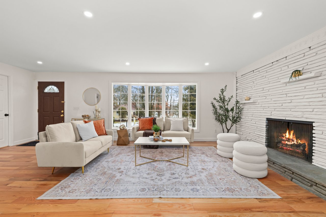 Renovated. Private. Prime Deerfield location.