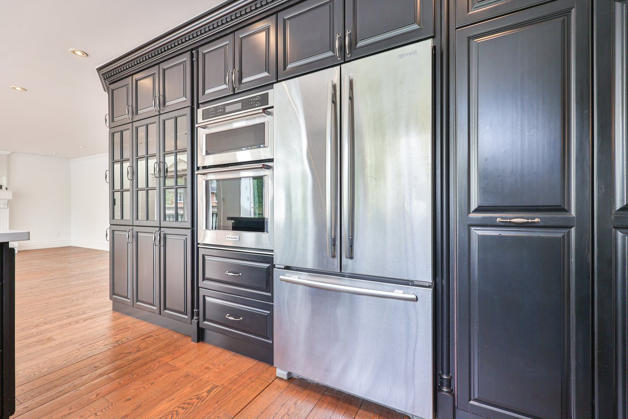 108 Whittington Place, Oakville