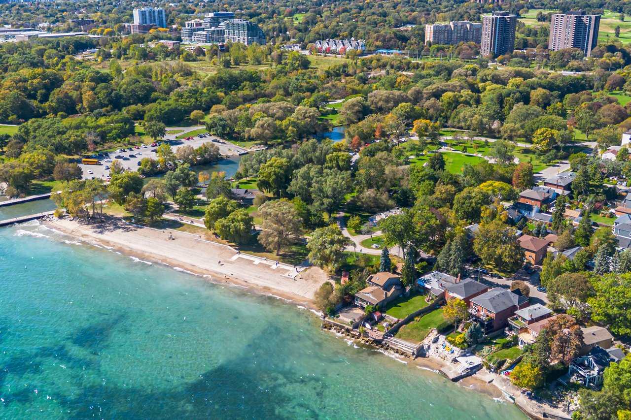 407 Lake Promenade