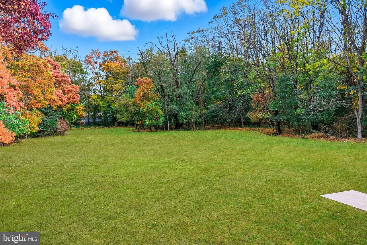 950 Bortons Landing Rd