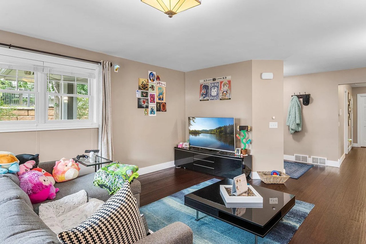 Updated Rambler in the Heart of Minnetonka