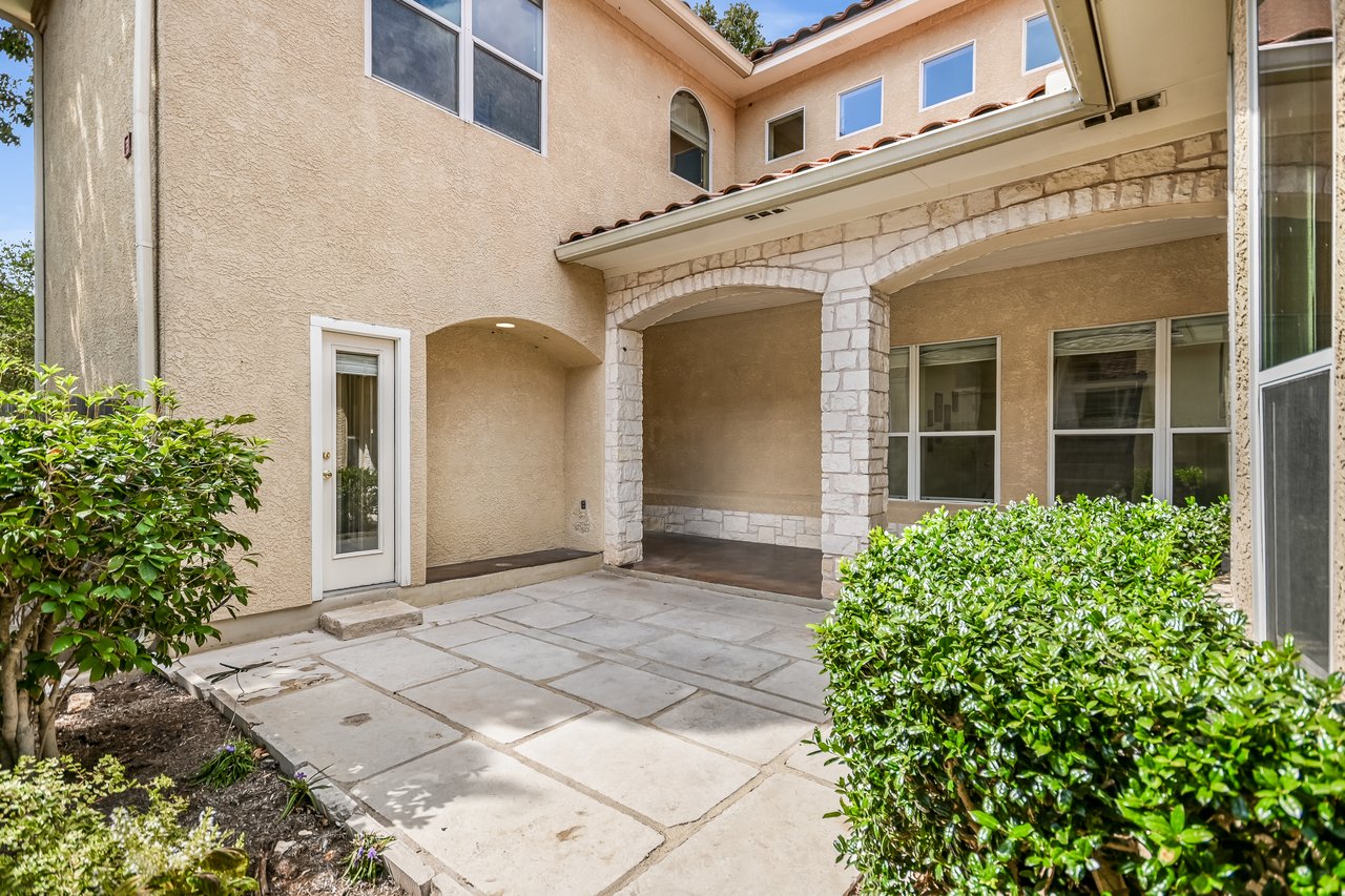 6433 Tasajillo Trail