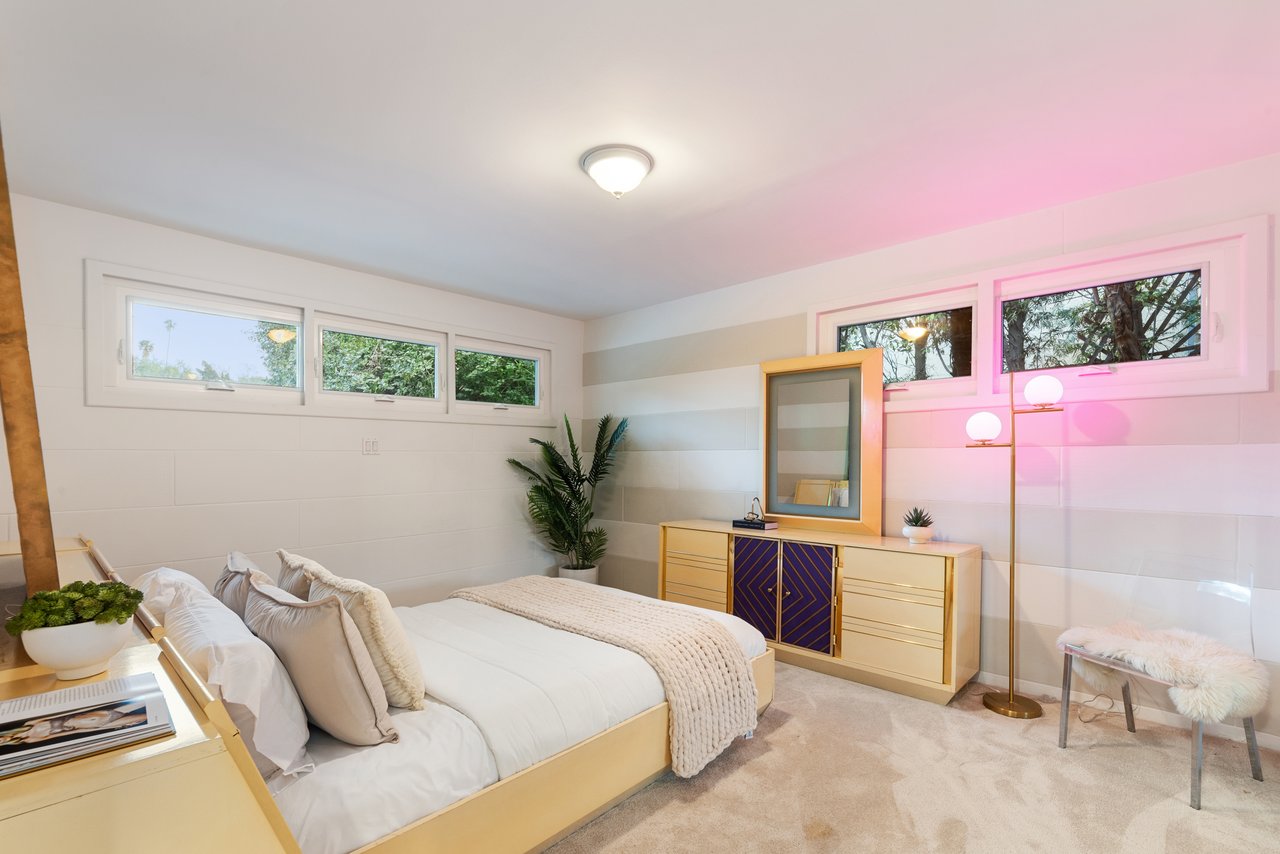 4041 Davana Rd, Sherman Oaks