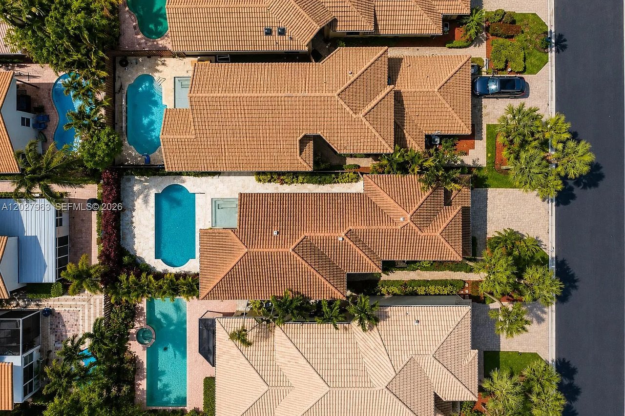 6646 NW 25th Ter
