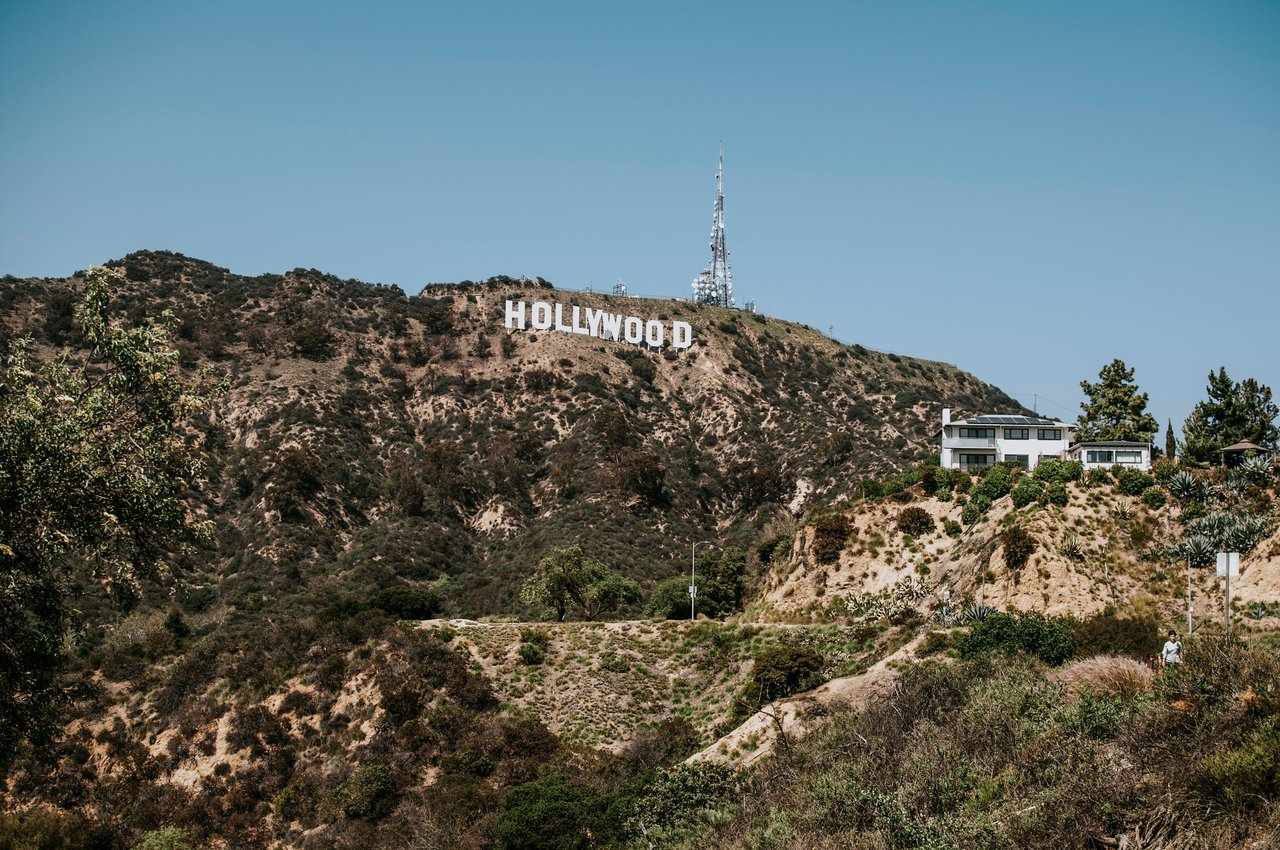 The Hollywood sign debuted 100 years ago in 1923, the year of L.A.’s ‘Big Bang’ — Los Angeles Times