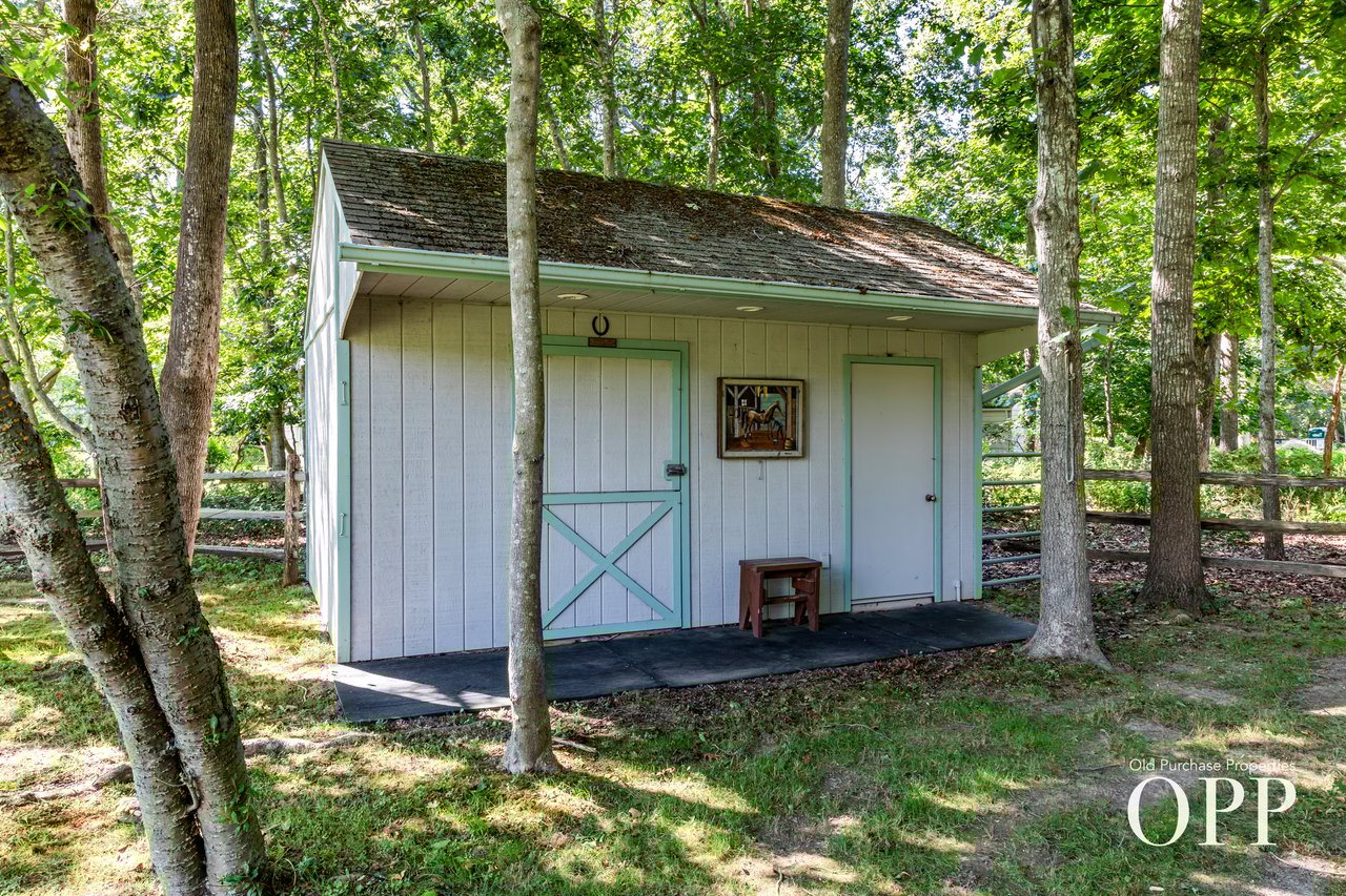 A Pastoral Haven on Nearly 3 Acres, Surrounded by Protected Land