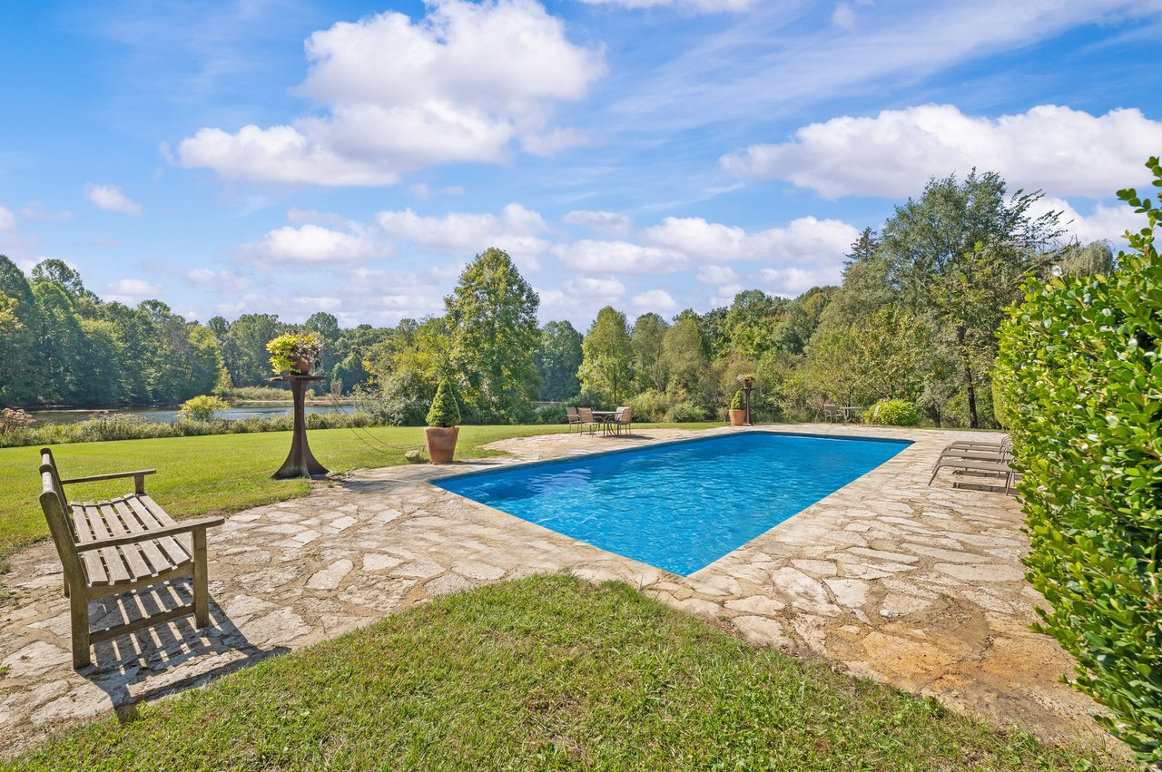 2408 E 800 N, La Porte, IN 46350