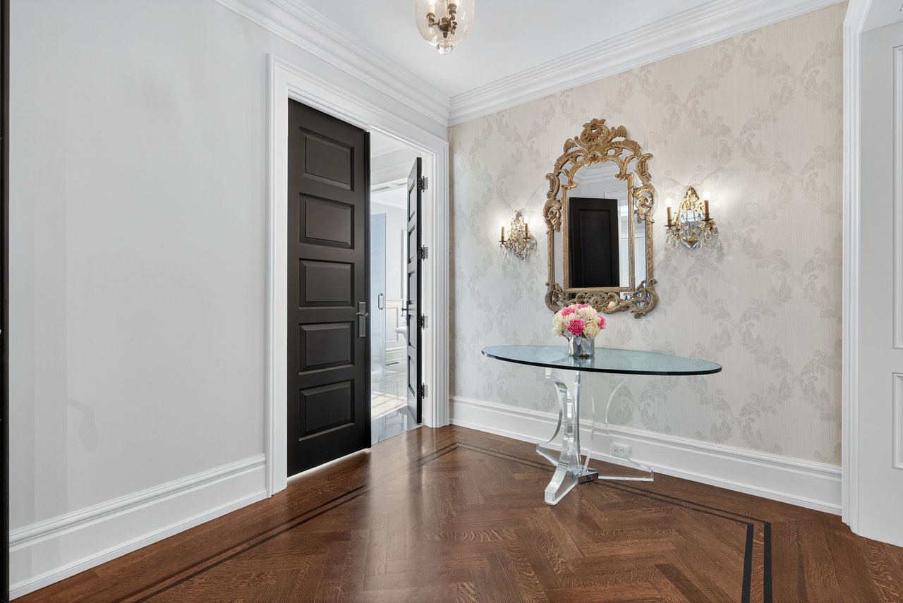 Chateau-Inspired