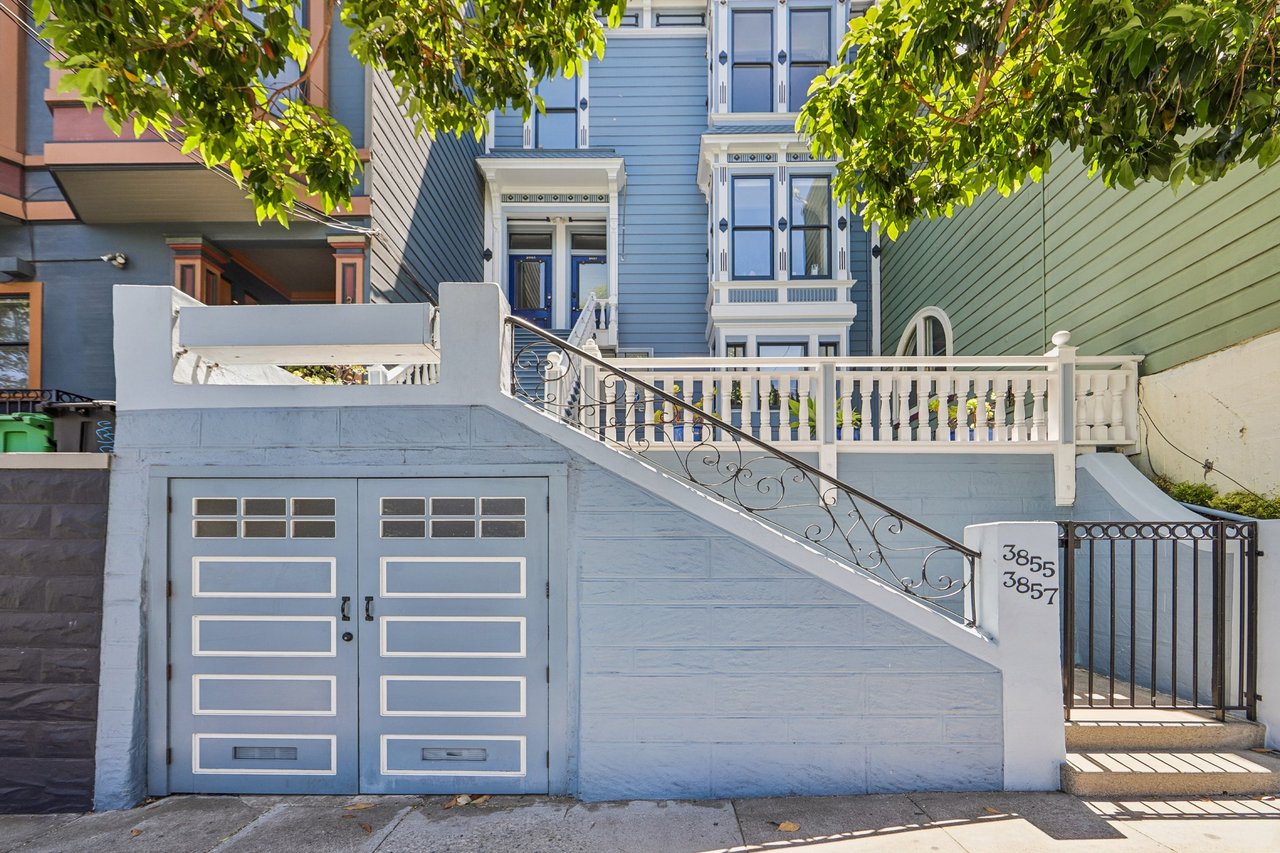 3855-A 18th Street