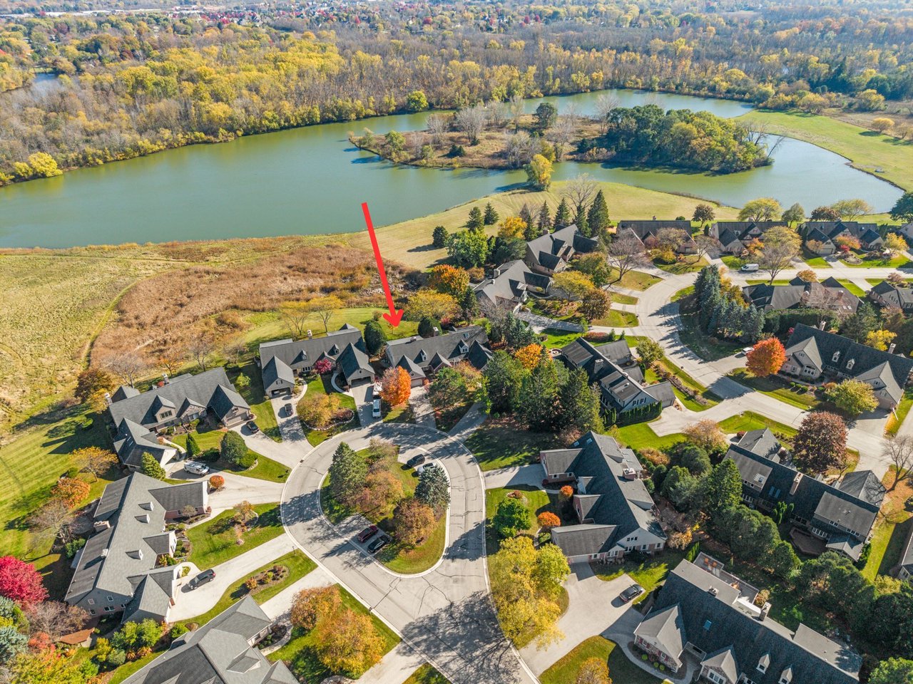 2611 W Lake Vista Ct