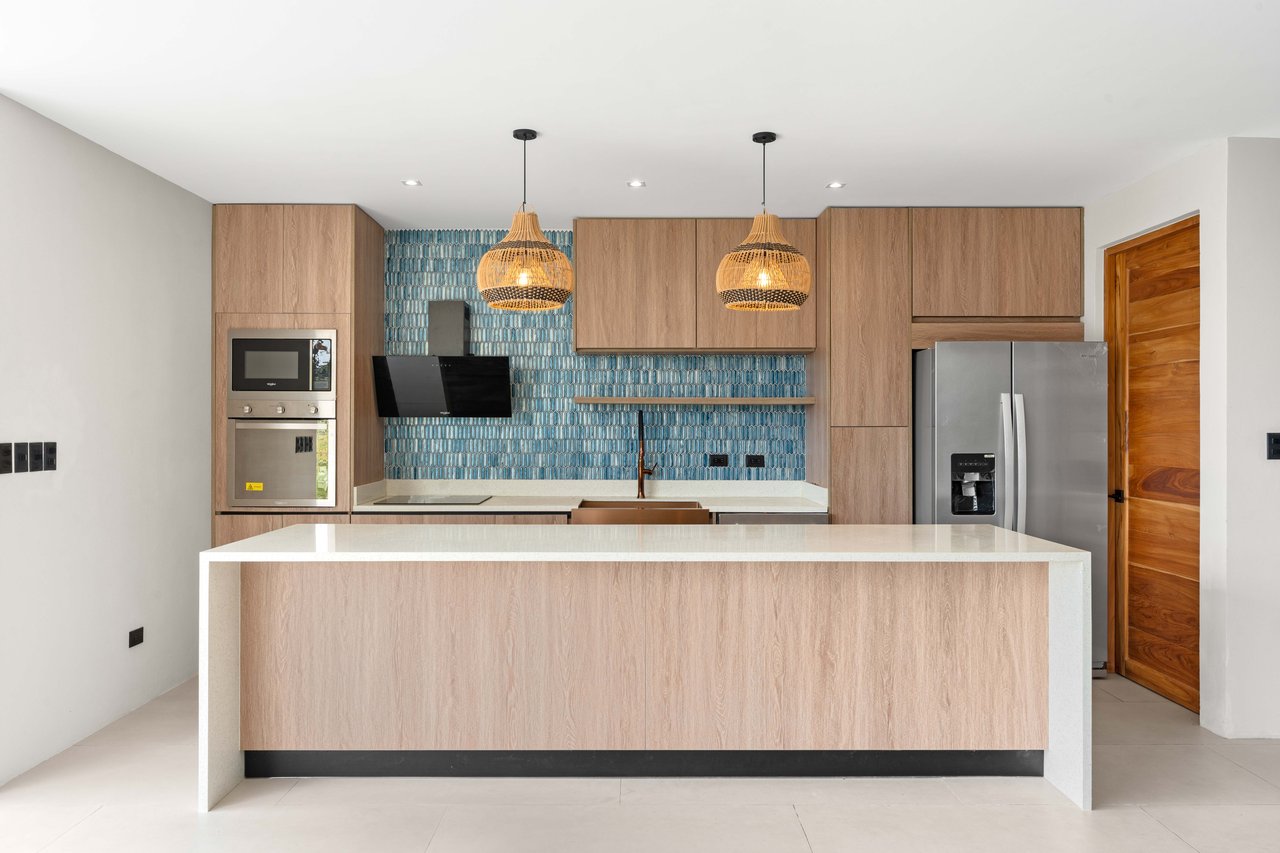 Villa Raoli | Get ready to live in your dream home in the stunning Pacific Heights!