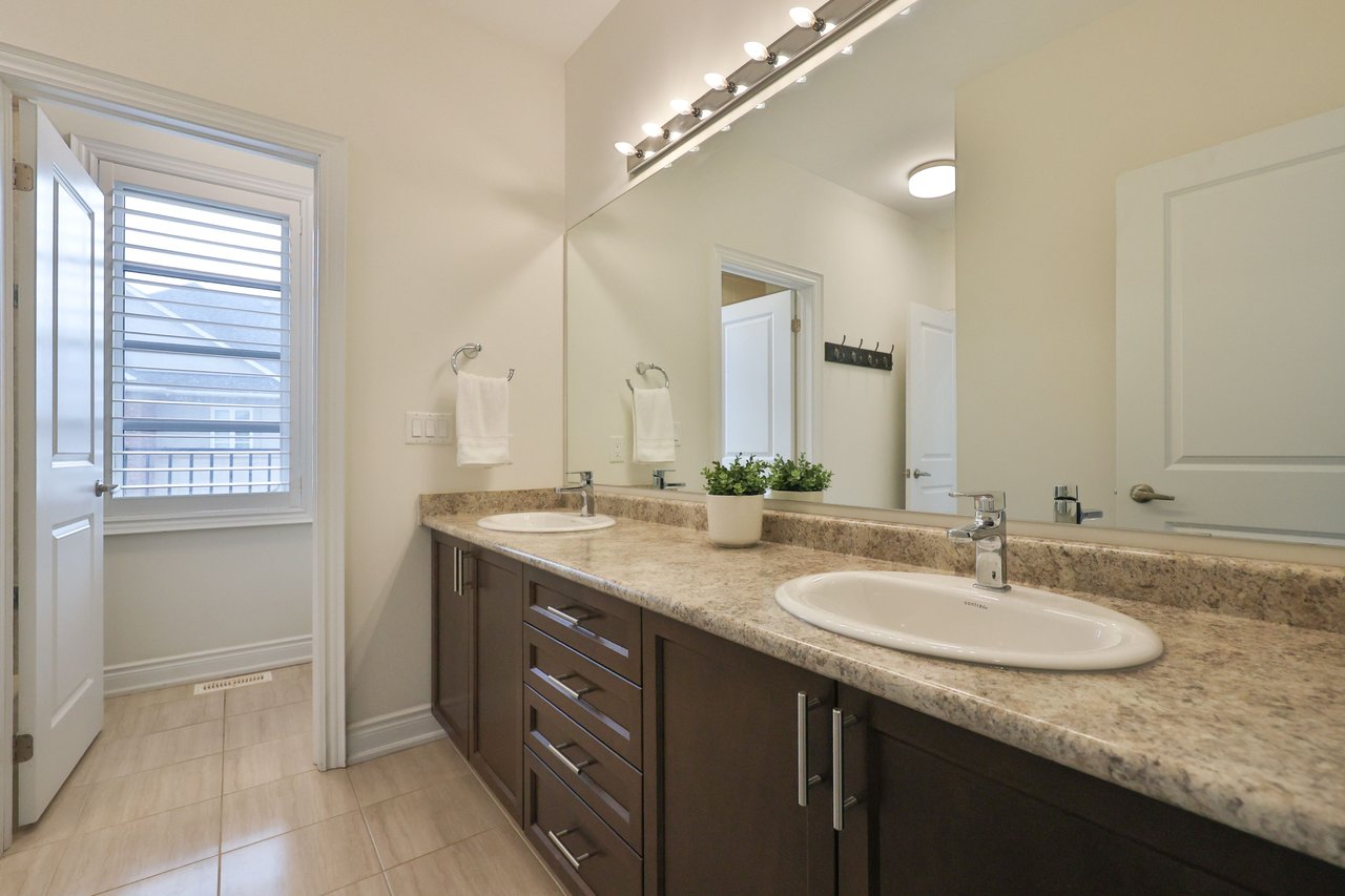 3191 Daniel Way, Oakville