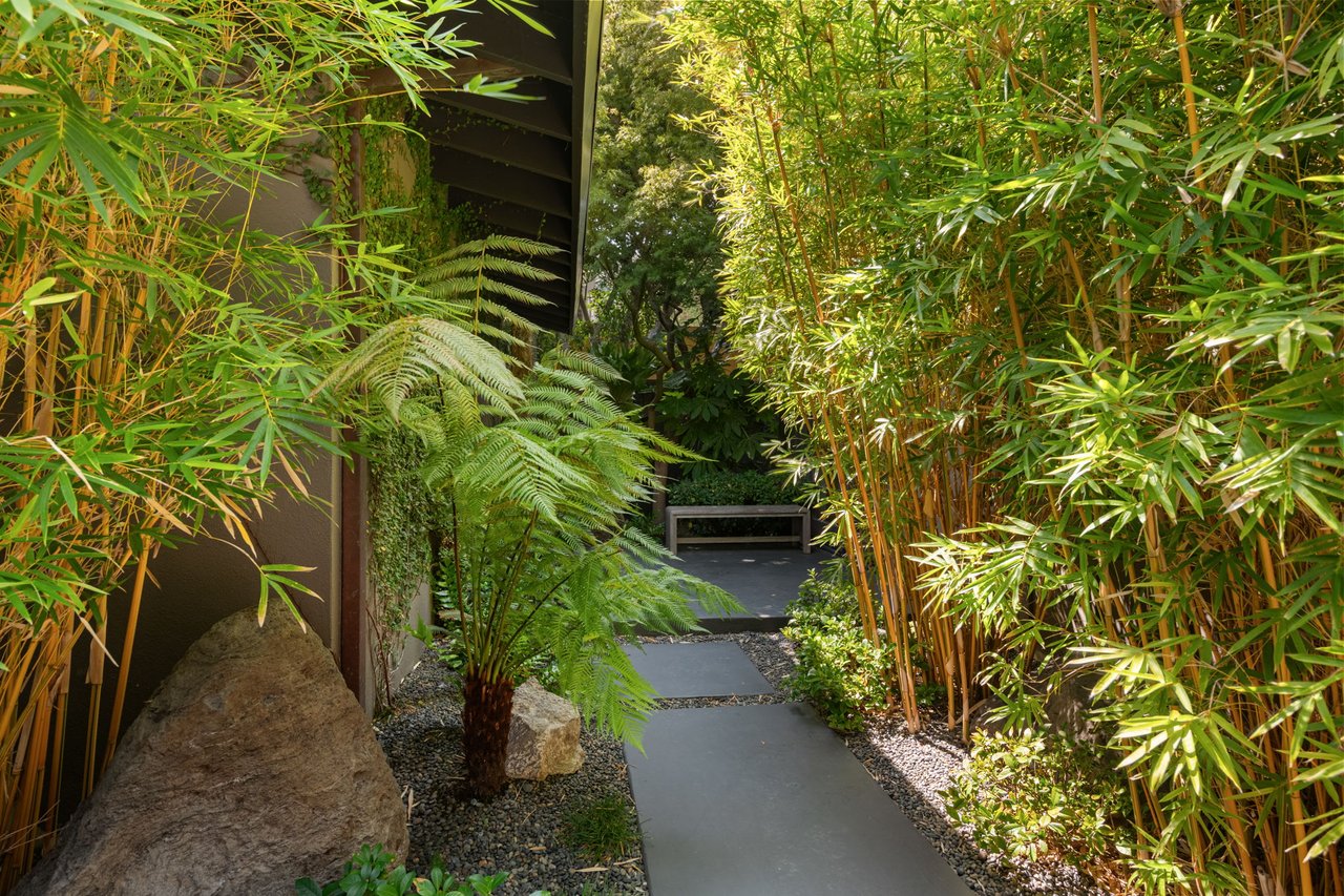 7535 Lolina Ln, Hollywood Hills