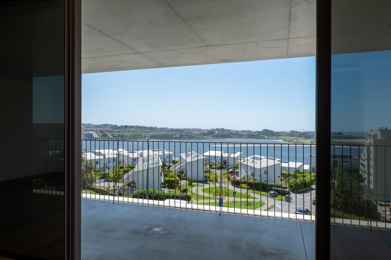 3-Bedroom Apartment with Panoramic Ocean & River Views in the iconic Foz do Douro's New Landmark - Miramar Tower 