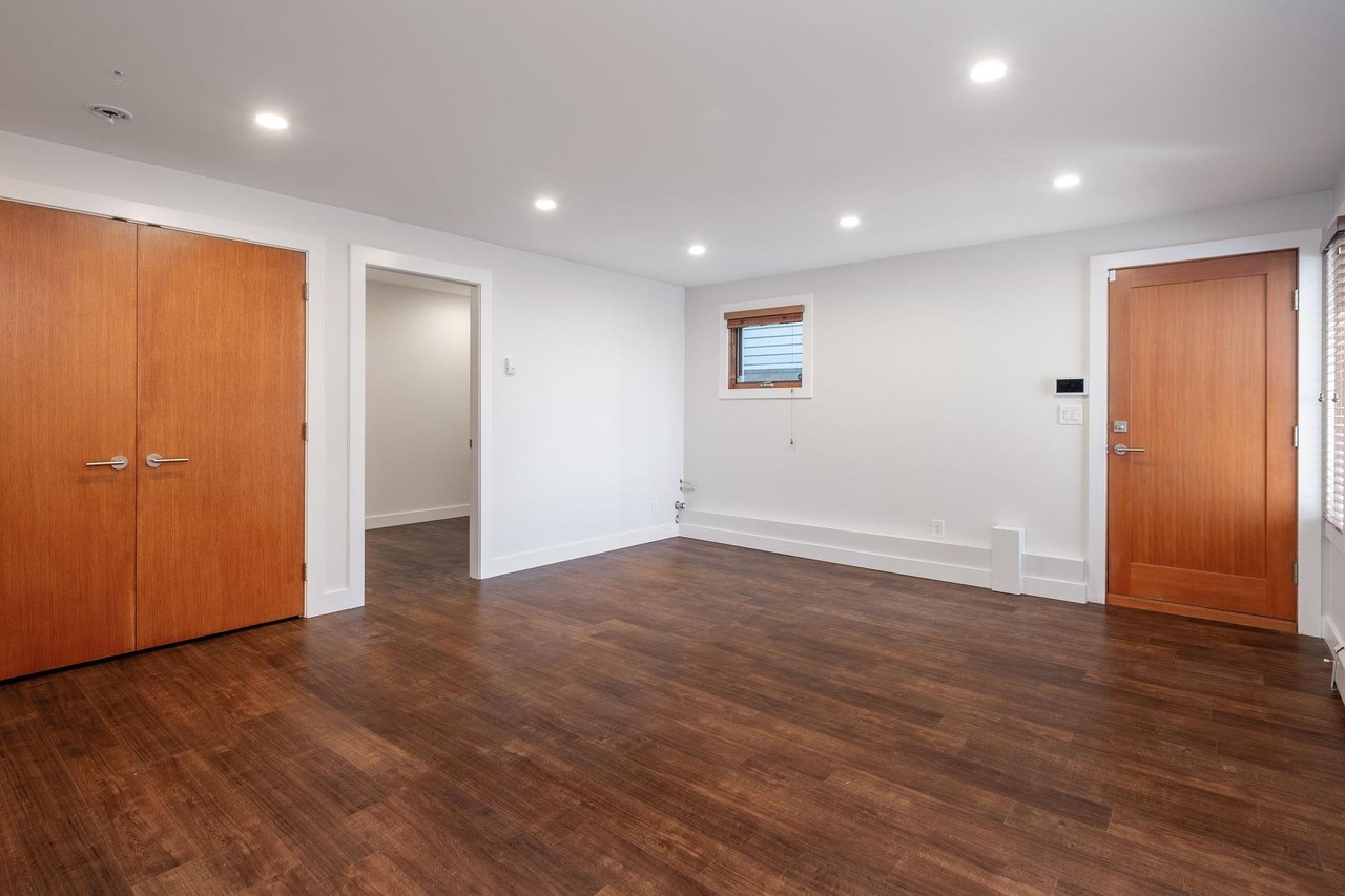 35 Hythe Ave