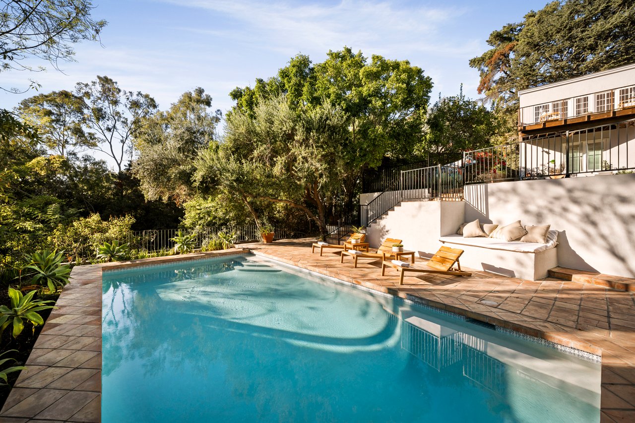 2745 La Cuesta Dr, Hollywood Hills