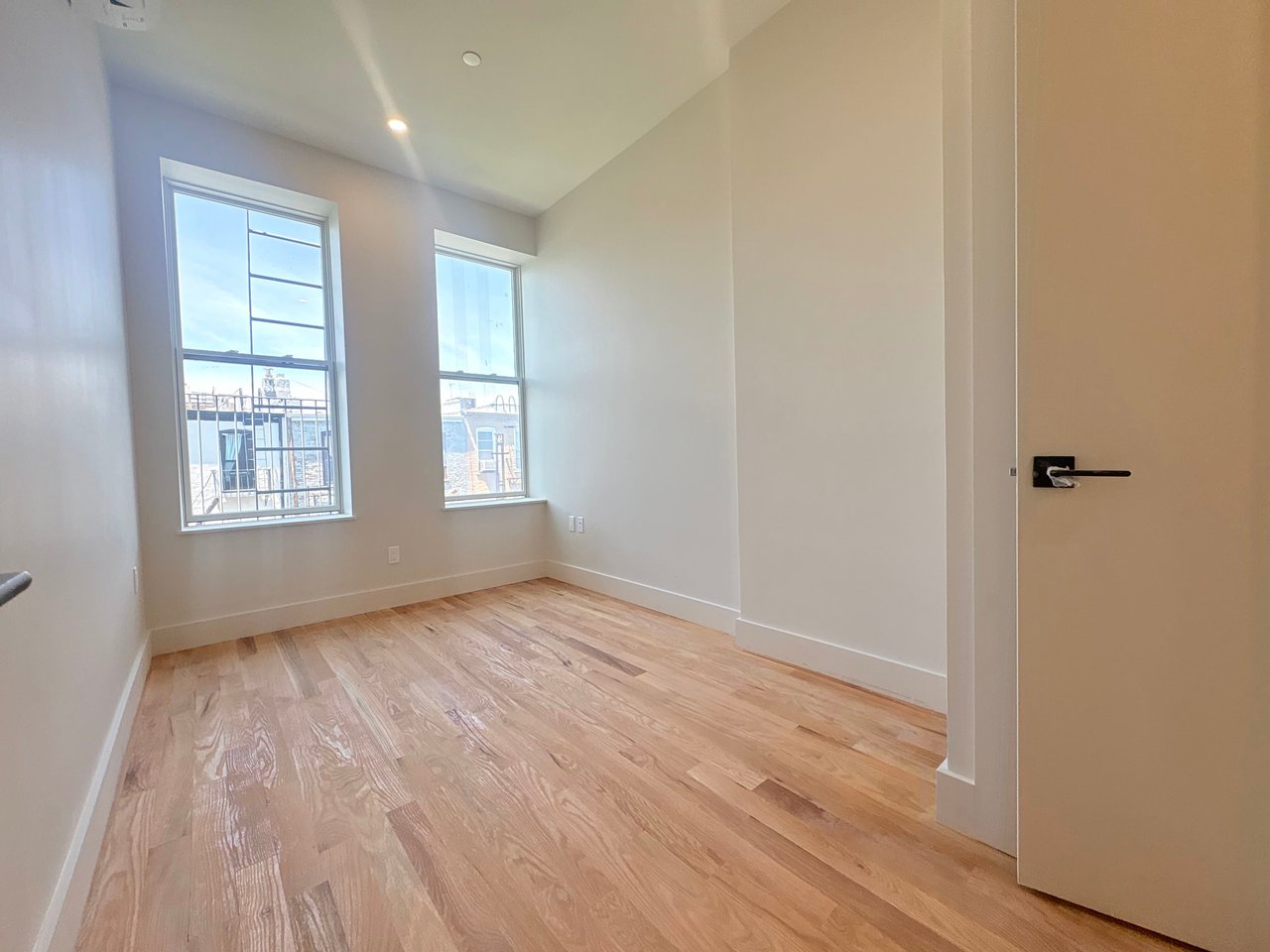 415 Himrod St 3R