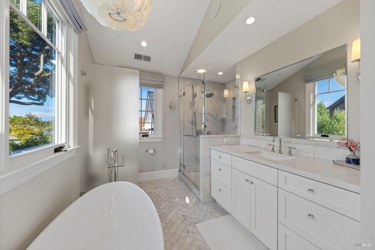 309 Corte Madera Ave