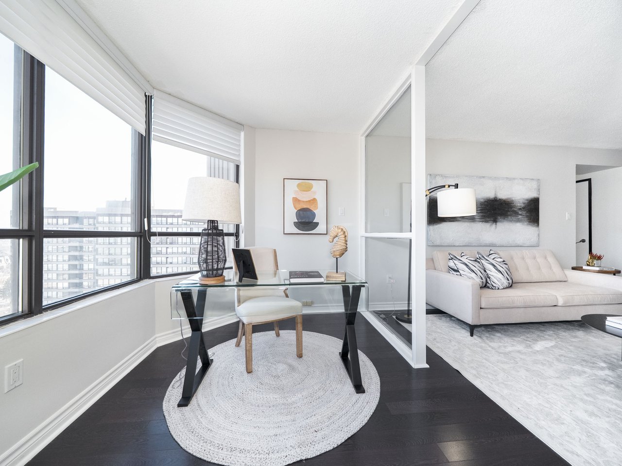 7420 Bathurst Street, 1602