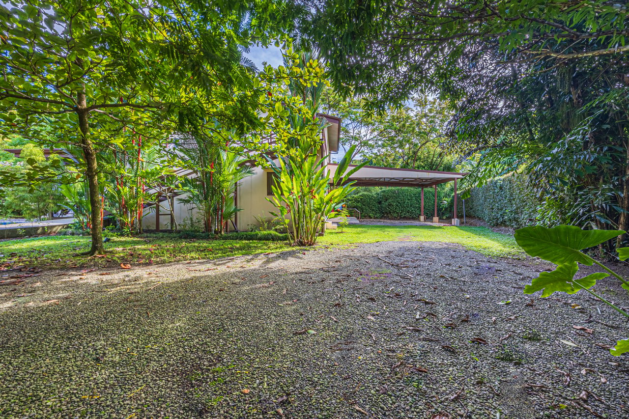 0.50 ACRES – 5 Bedroom Riverfront Modern Home, Walking Distance To Dominical!!!