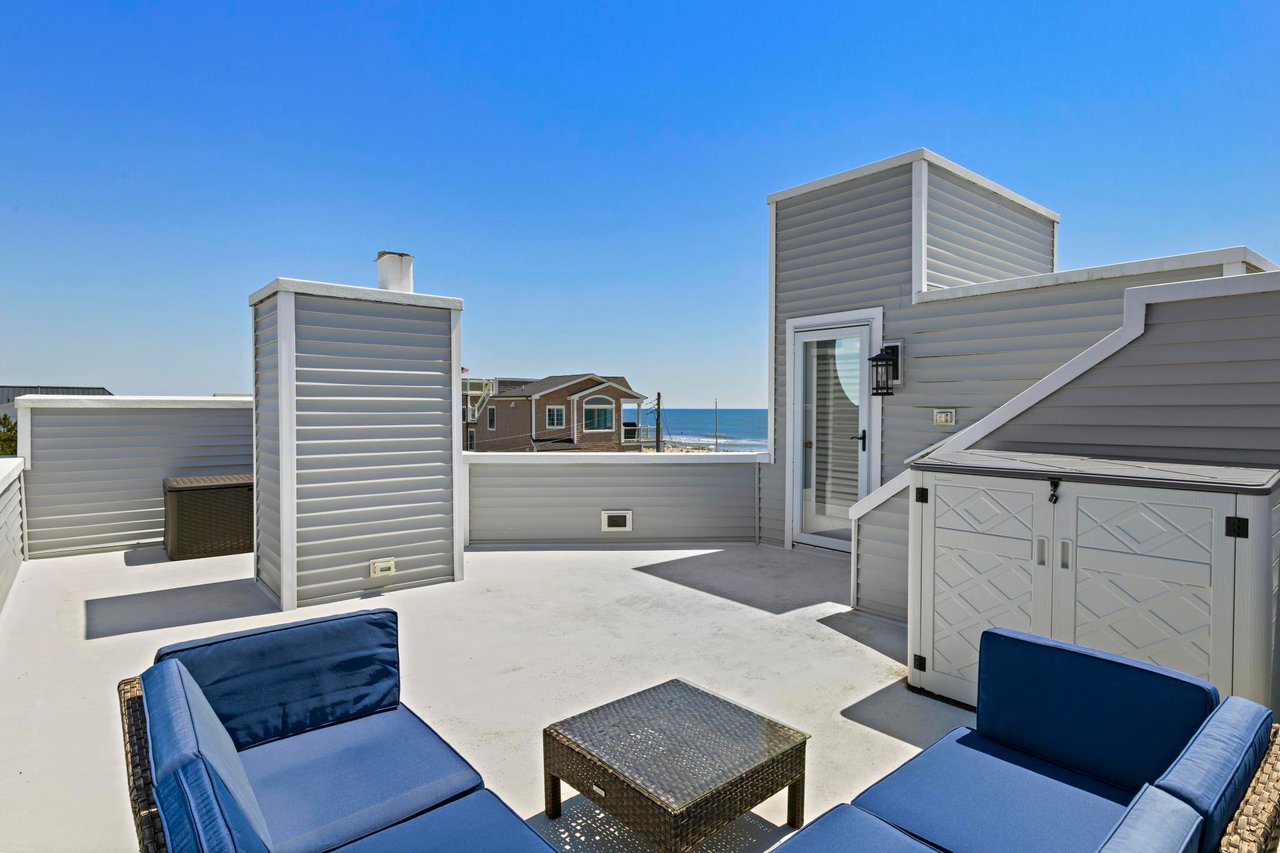 10 11th Street