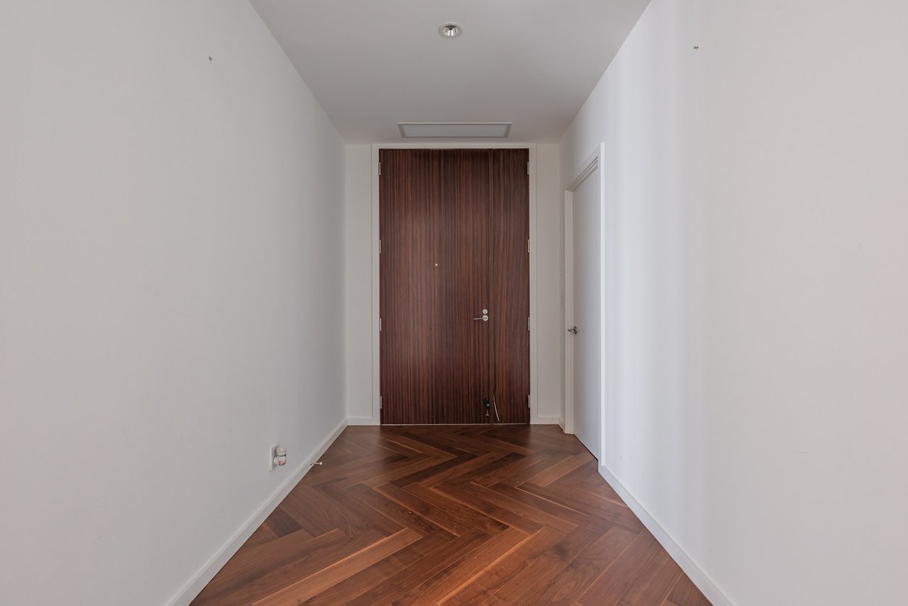 Suite 5302- 180 University Avenue