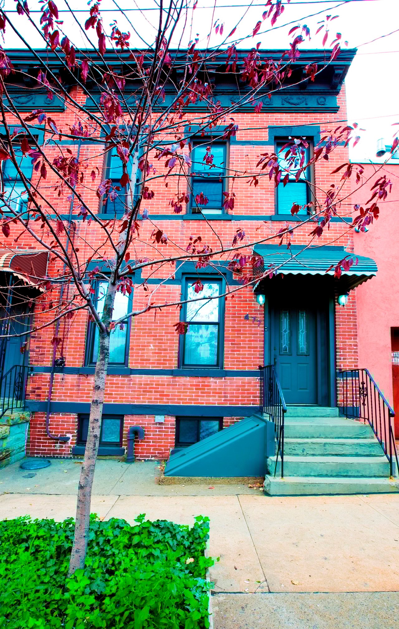 477 Vandervoort Avenue