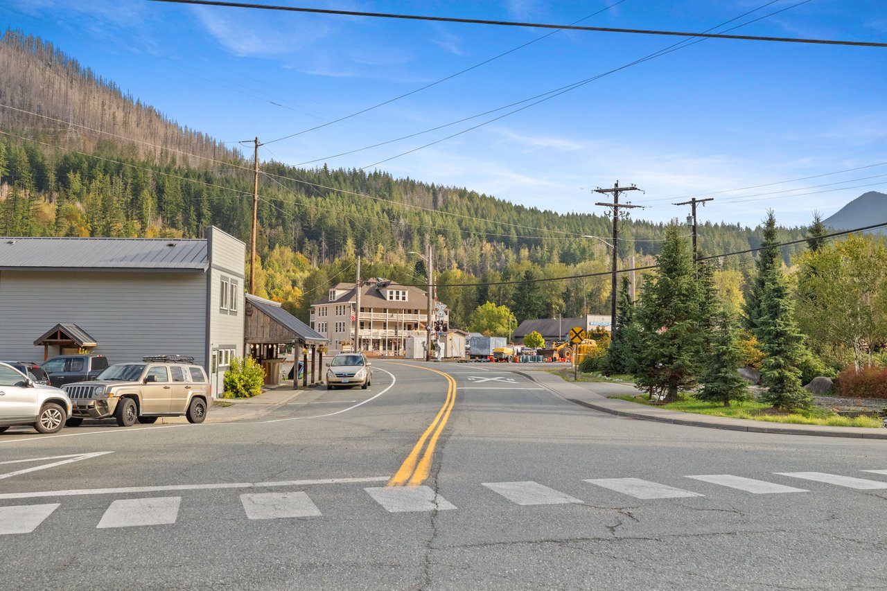 71636 NE. Old Cascade Hwy., Skykomish, WA 98288
