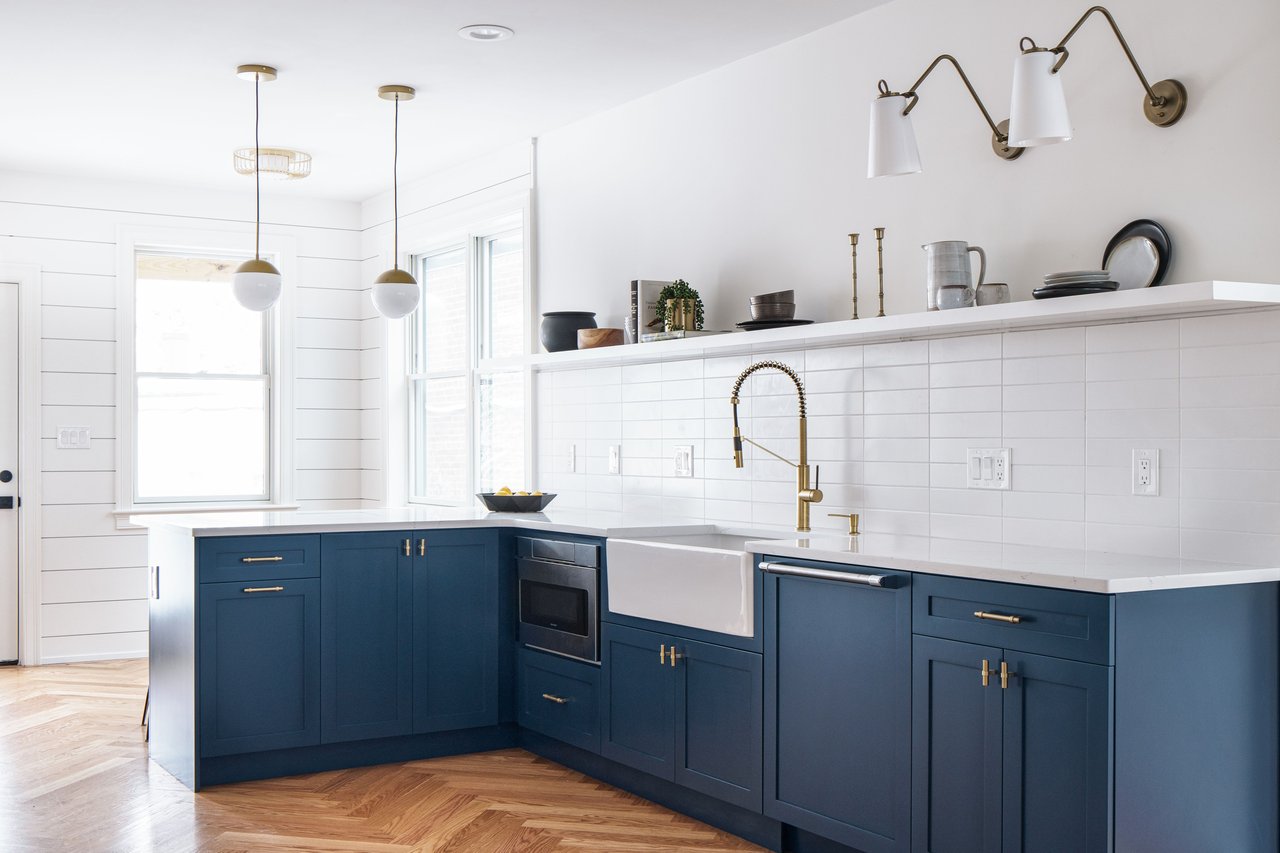 Diving Into Navy Blue: Transform Your Space with Timeless Elegance