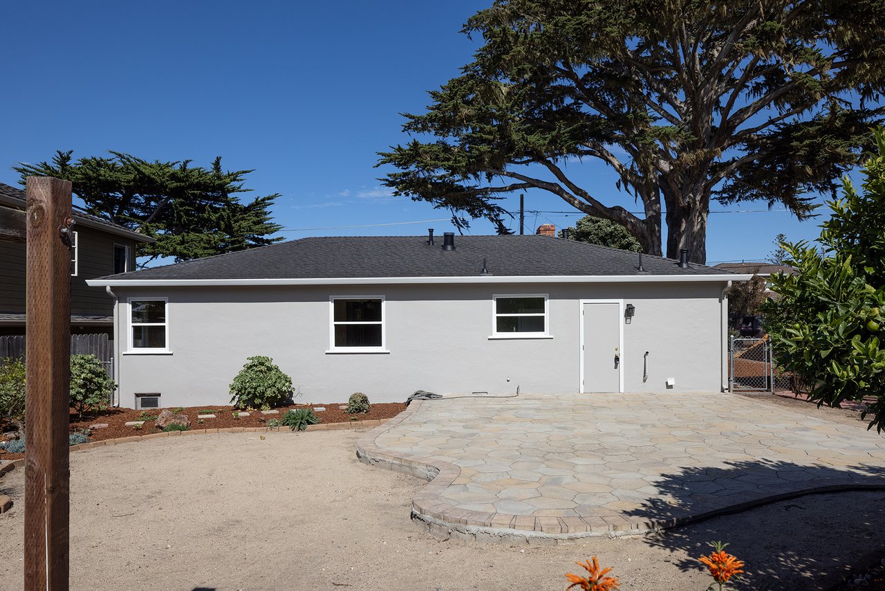 Coastal Living in Pacific Grove
