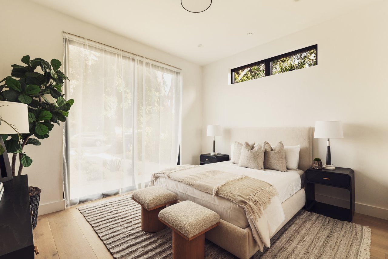 2115 Walnut Ave, Venice