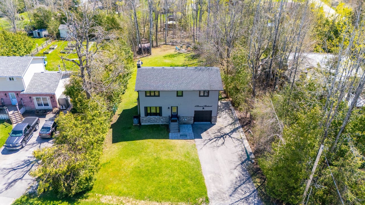 4 Pinewood Boulevard