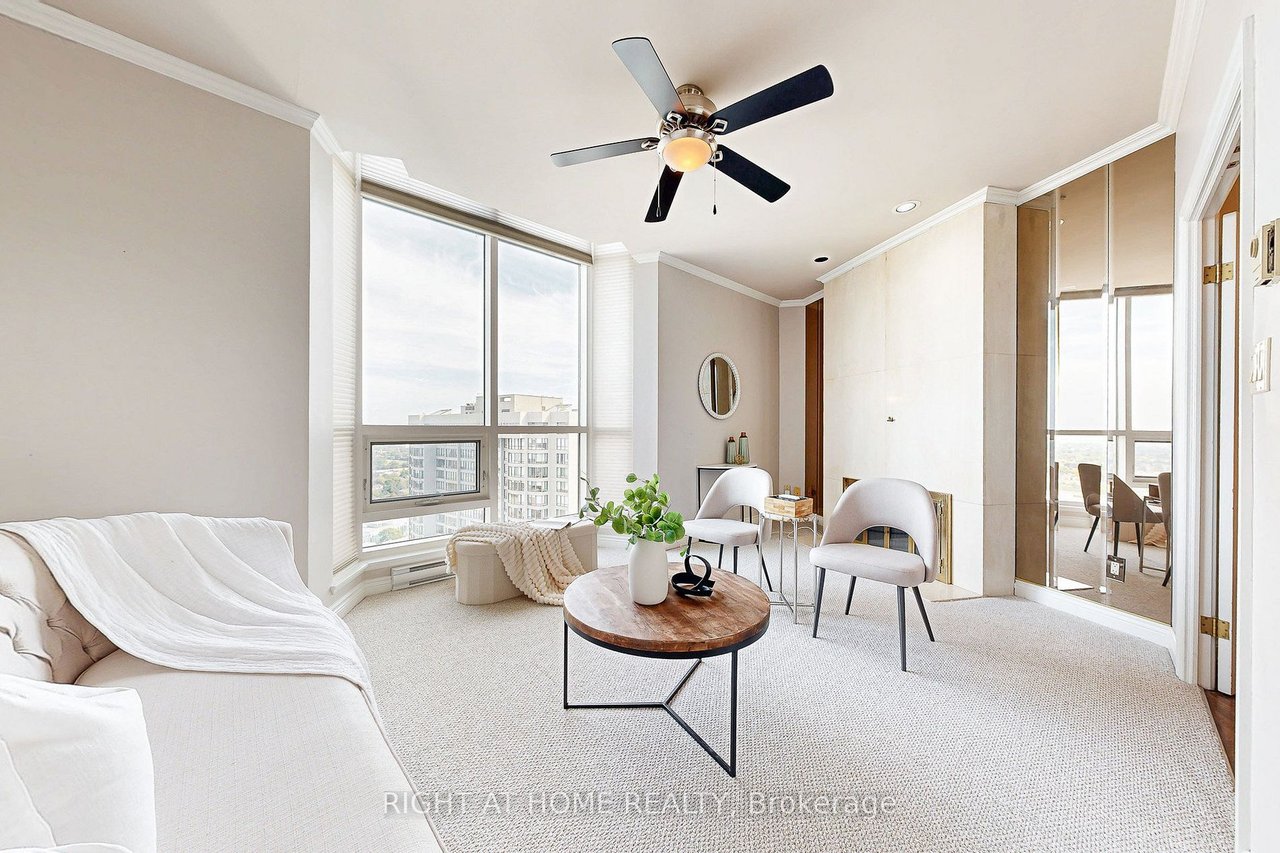 PENTHOUSE IN PRIME NORTH YORK 