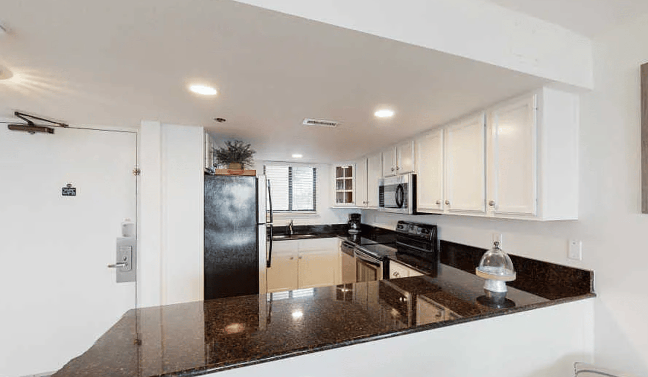 1040 Hwy 98 Unit 201