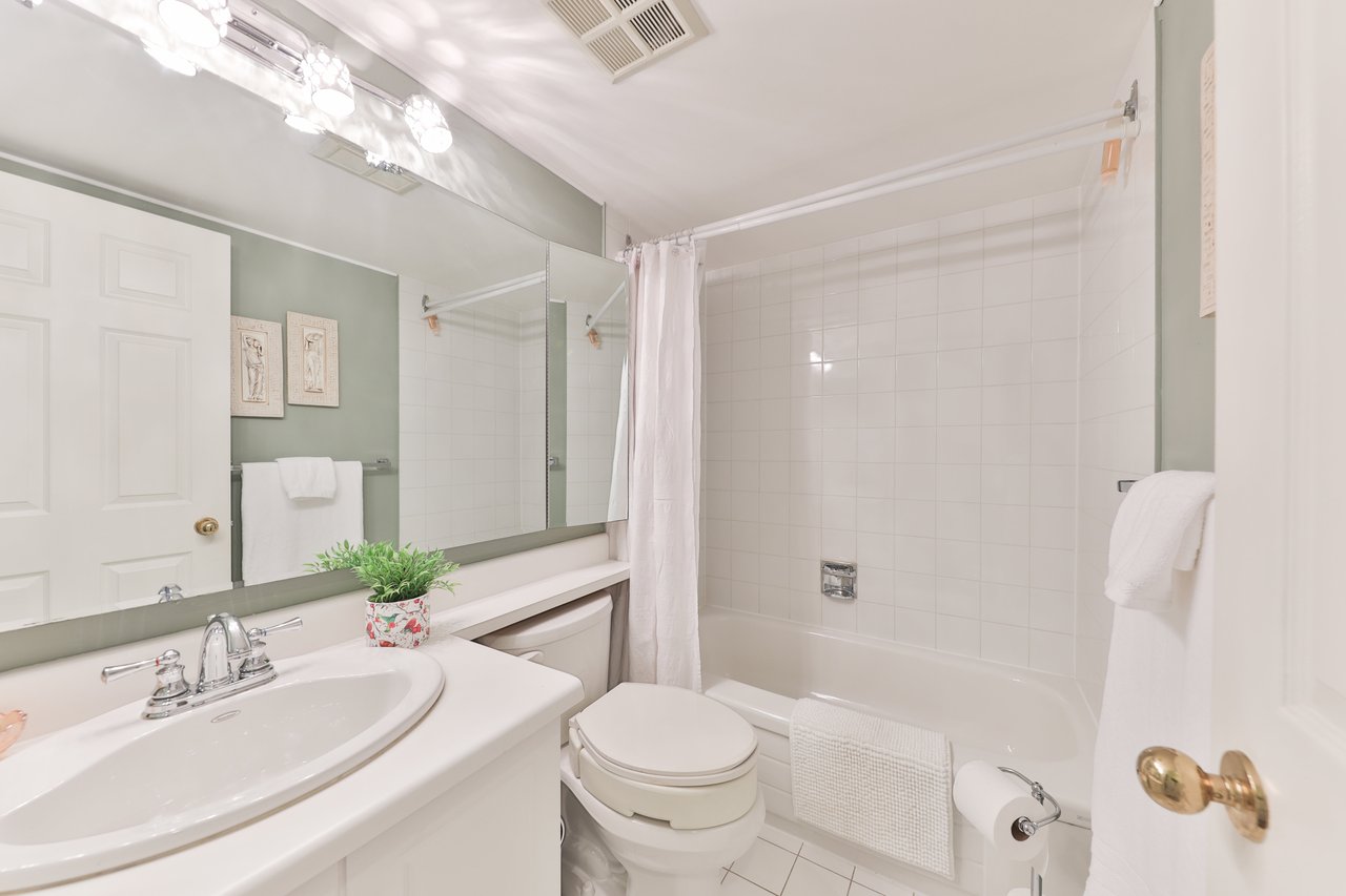 20 Cherrytree Drive #1104