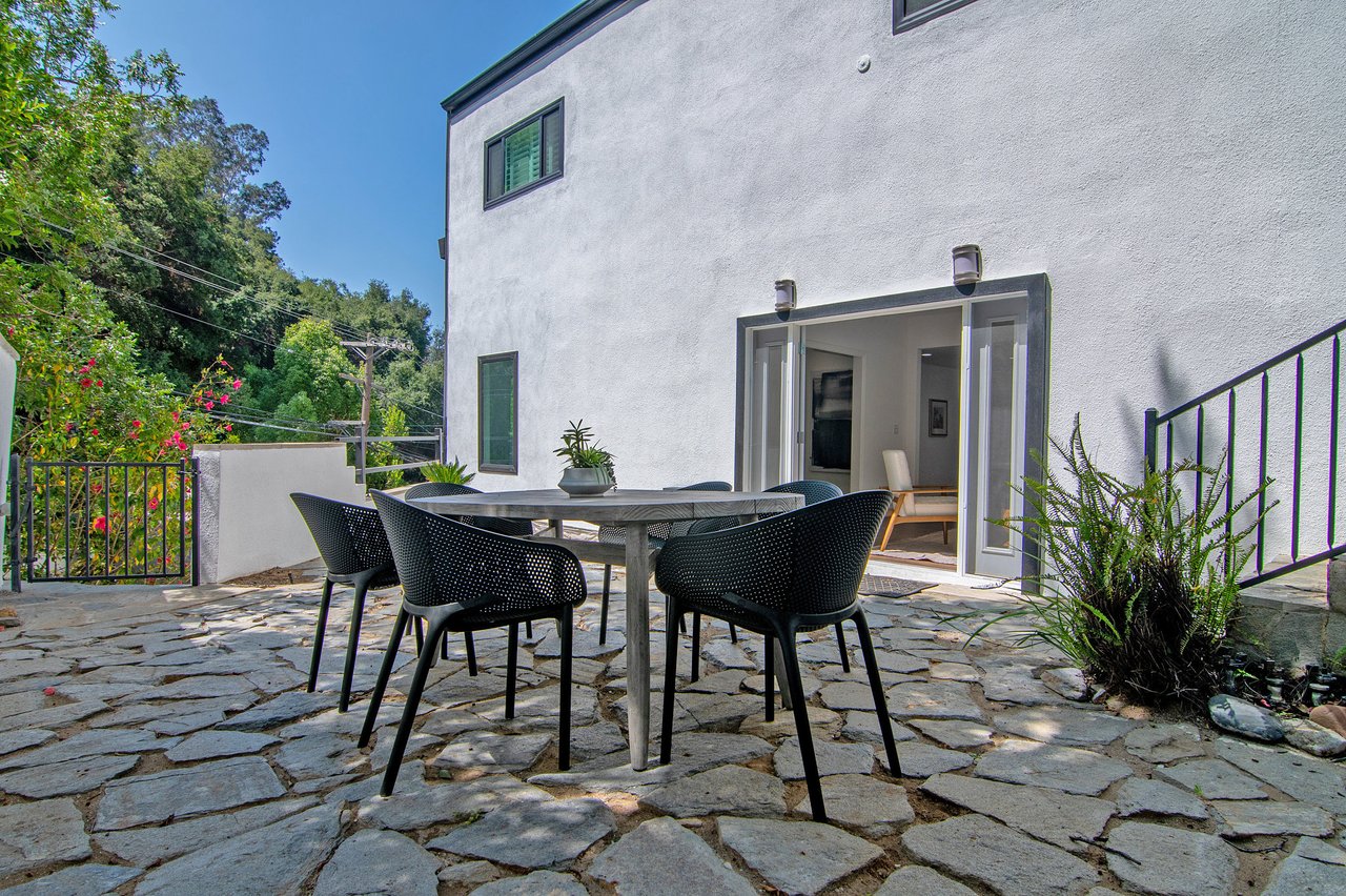 8155 Willow Glen Rd.