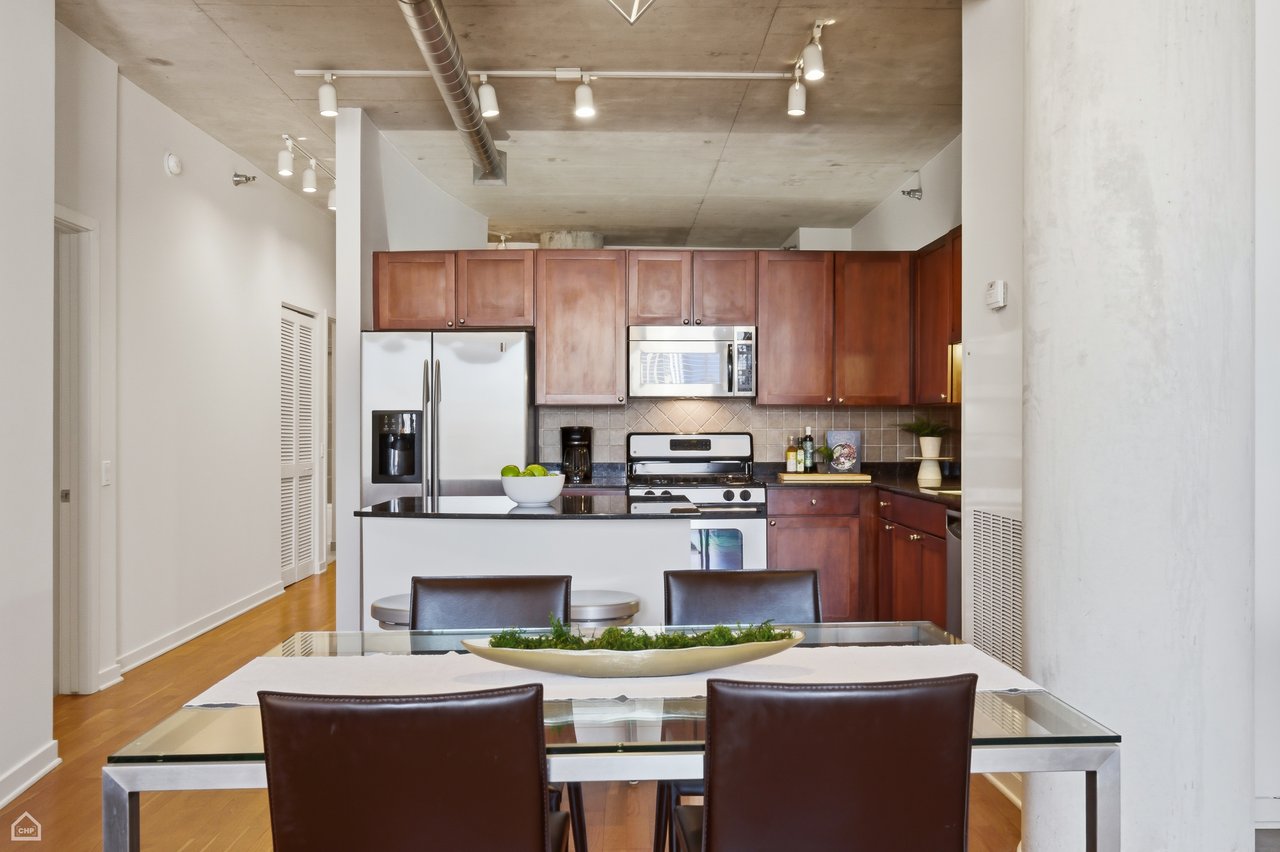 702 N Larabee Street unit 1206 