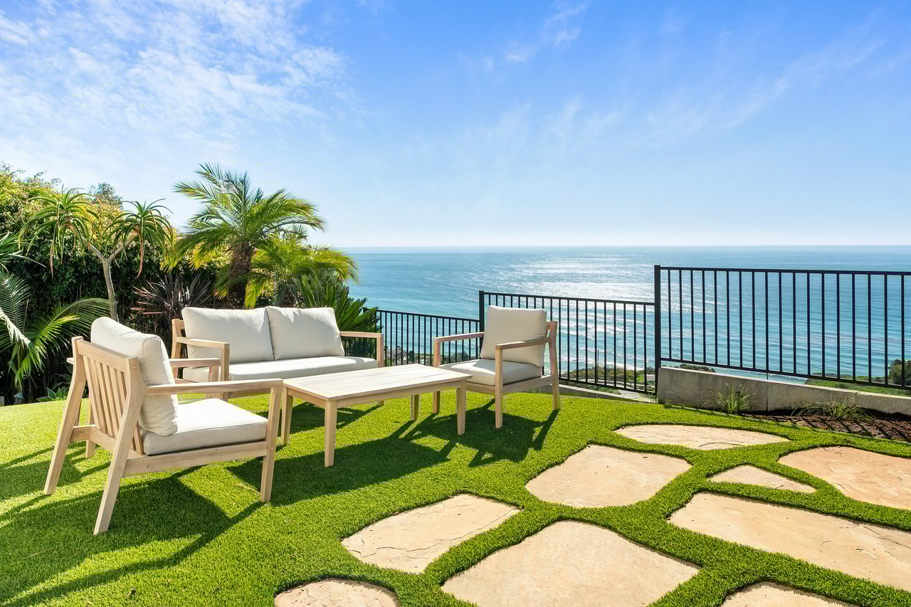 Casa Bianca by Oraklus