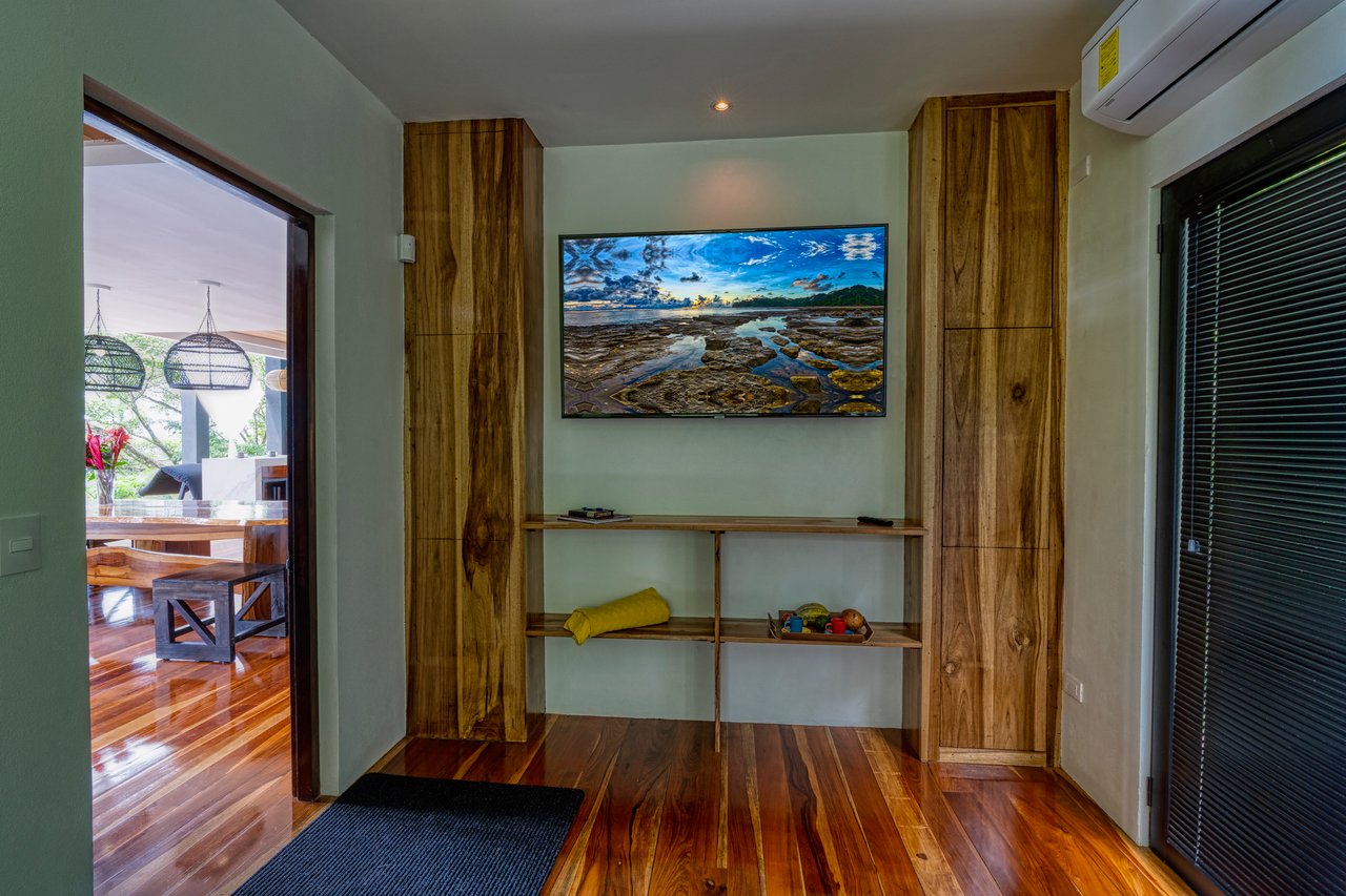 Beauty Villa- Ocean View in Uvita