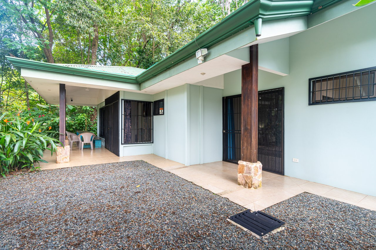 Amazing River Uvita Home, walk to everything,  3 bed 2bath